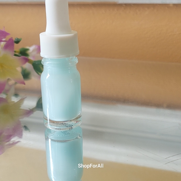 Earth Harbor Celestine Filling & Plumping Serum 🆕 - Picture 3 of 4